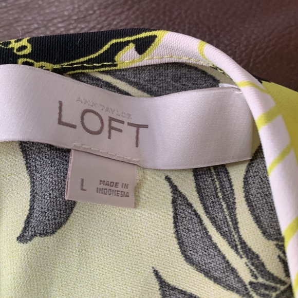 LOFT Dress - Picture 4 of 5